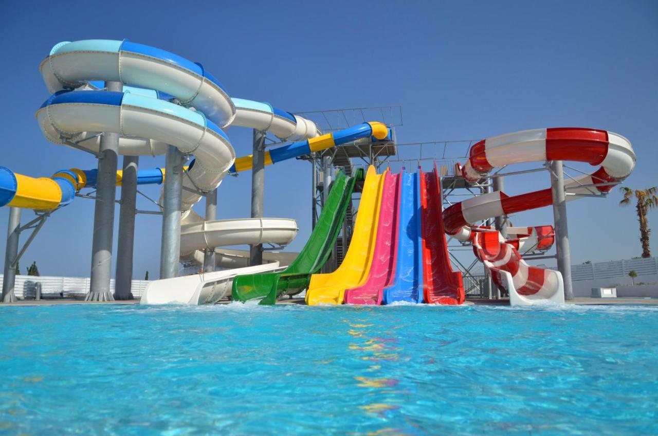 King Evelthon Beach Hotel & Resort Klorakas 외부 사진 Water park in Greece