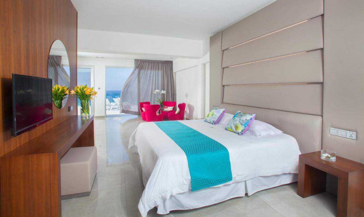 King Evelthon Beach Hotel & Resort Klorakas 외부 사진